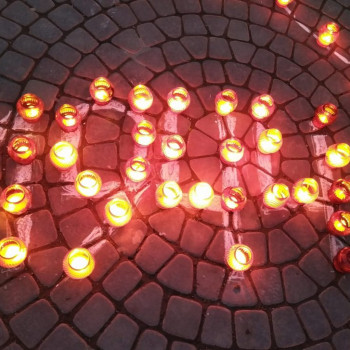 Акция «Зажги огонь в своём сердце» ко Дню памяти жертв депортации в Судаке